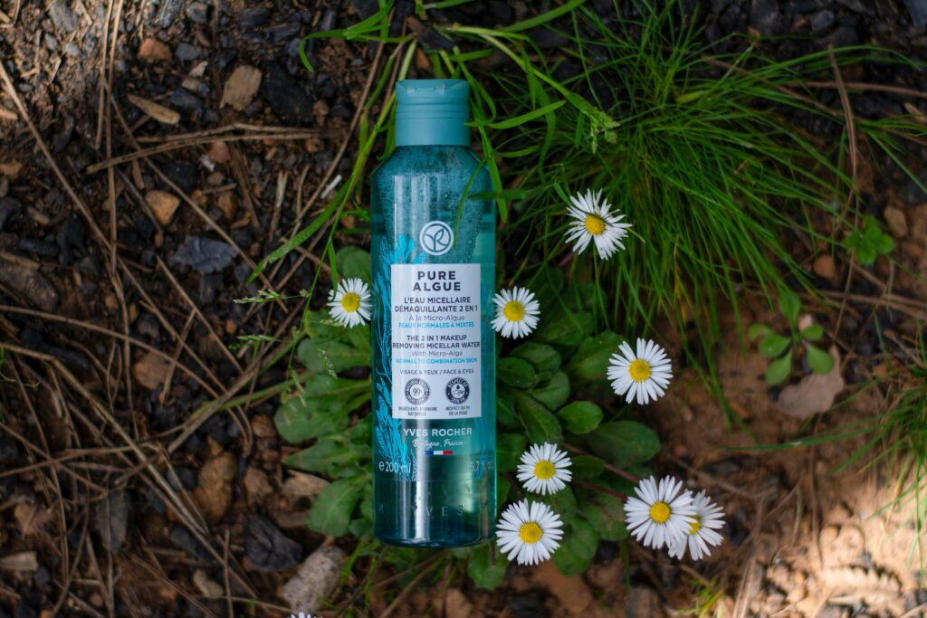 Eau micellaire : c’est quoi exactement ?